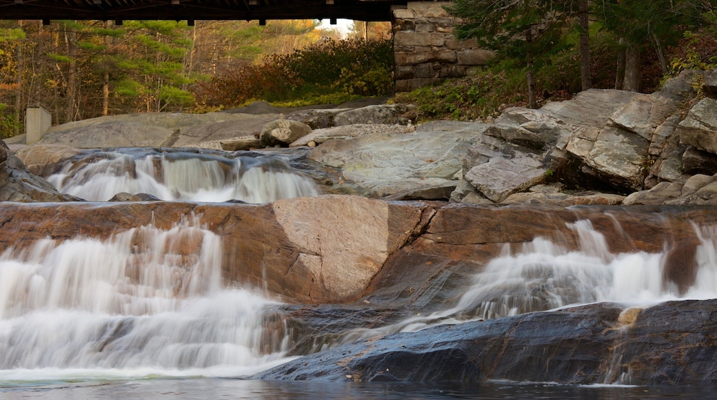 New Hampshire which includes a river or creek