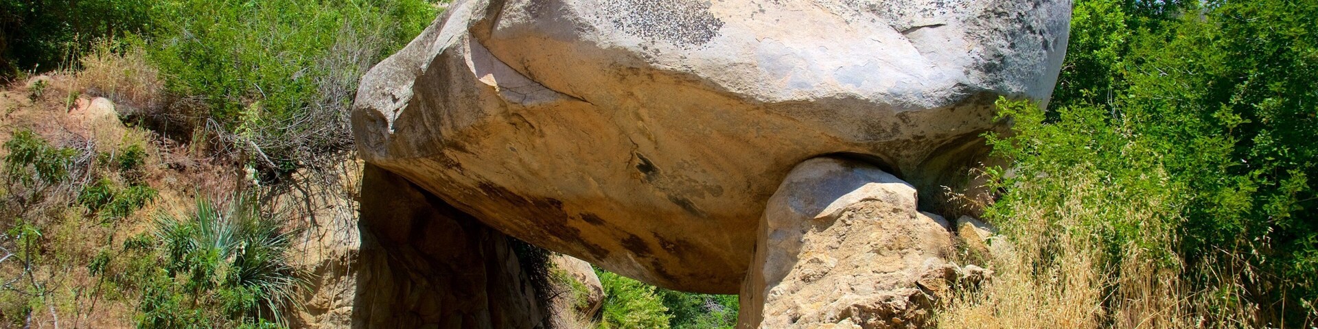 Tunnel Rock