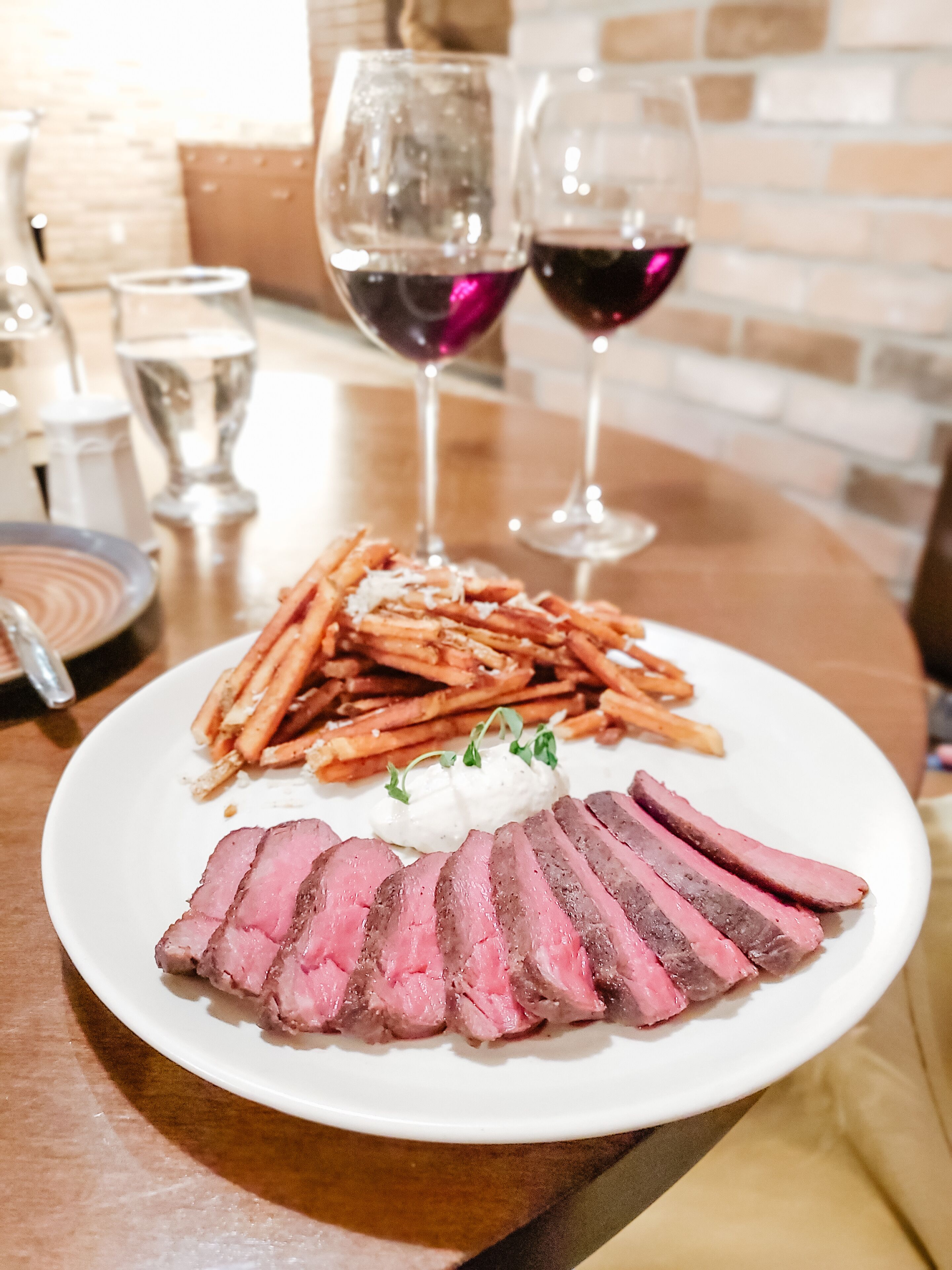 Hungry is not a feeling you'll be leaving with at Northumberland Heights Wellness Centre!  Delicious meals prepped & plated by Chef Liam Potvin (*allergies & dietary restrictions can be accommodated *)  This was a Steak & Frites sampling from their Valentine's Day Menu.  Pair with your favorite beverage- nice selection of spirits & vinos (the Corposso by Colaneri Winery of Niagara was lovely! *See other dishes we tried here: https://houseofkerrs.com/rejuvenate-at-northumberland-heights-wellness-retreat-spa/ #wheretoeat #gastronomy #foodies #ontario #culinarytourism #eatlocal #niagarawines #cheflife