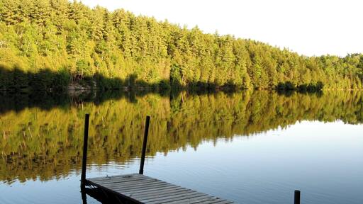 Renting a cottage on Calabogie Lake in Ontario is a great way to wind down and relax. Take a swim, go fishing, canoeing or kayaking, be one with nature. #ontario #canada #AquaTrove