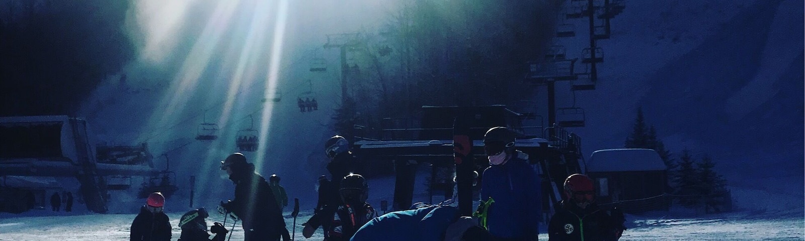 Beautiful day for skiing near Collingwood. There are so many smaller ski hills in the area, some private like this one. It’s worth it to avoid the crowds of Blue Mountain #Skiing #SkiOntario #reflections #snowday