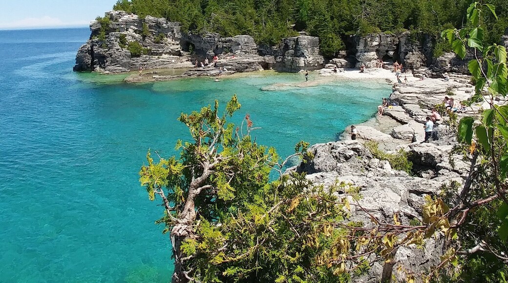 The Bruce Peninsula National Park in Canada has some amazing views! This is a nice spot where you can go swimming. It is on the Bruce Trail. #TakeAHike