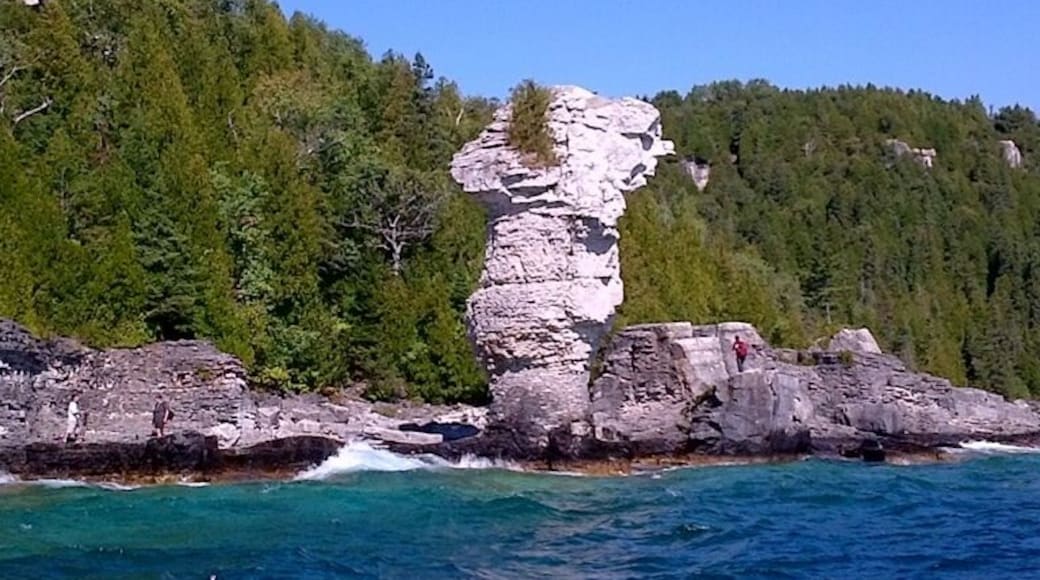 Rock formation you can see an old man. They believe he's looking out from the island protecting it. #NationalPark Bruce Peninsula National Park