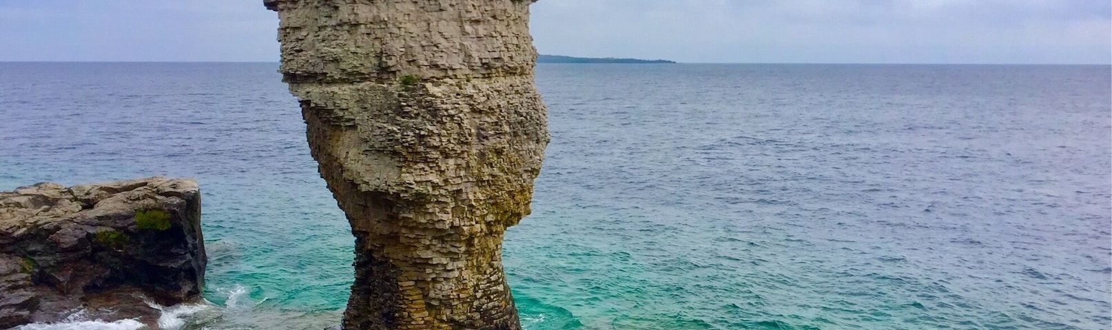 Stunning scenery and nature at this park, Expectations exceeded✅✅✅.
Extremely cold waters in the off season, but minimal crowds with the still crystal clear water made it worth the visit:-)
