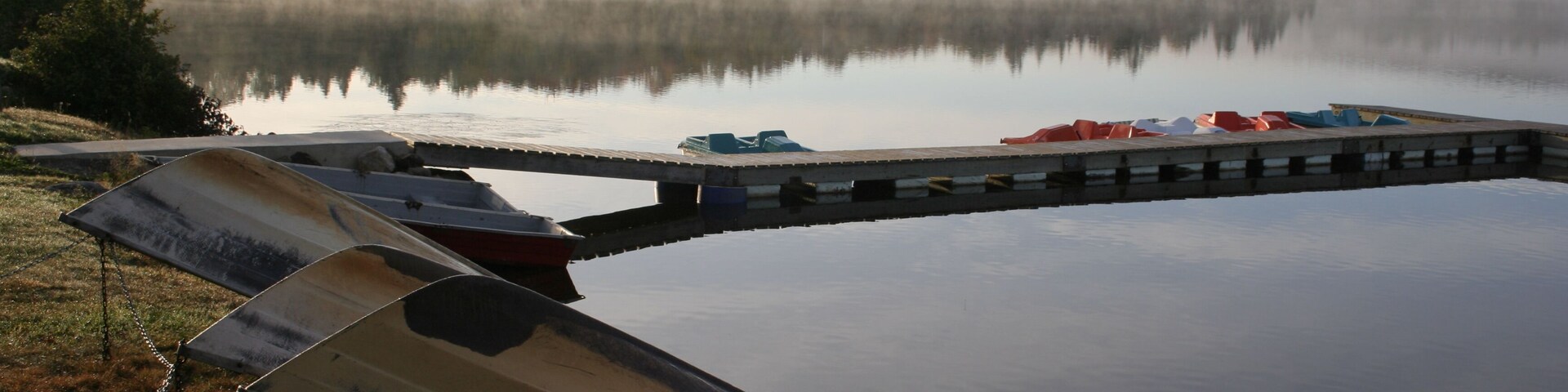 Magnificent lake located in the region of Chaudière-Appalache in Sainte-Apolline-de-Patton in the Montmagy county, You can camp, you baigeur or make footpaths.