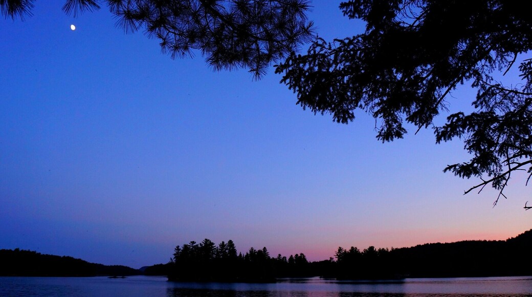 Another incredible sunset while camping on 31 Mile Lake in Quebec, Canada (about 2 hrs drive north of Ottawa, Ontario). #colorful