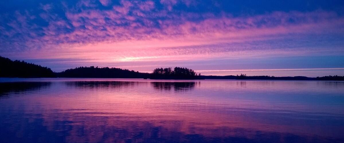 Another amazing sunset on 31 Mile Lake! This photo has not been photo shopped in any way, these are nature's true colors! #waterlust #colorful