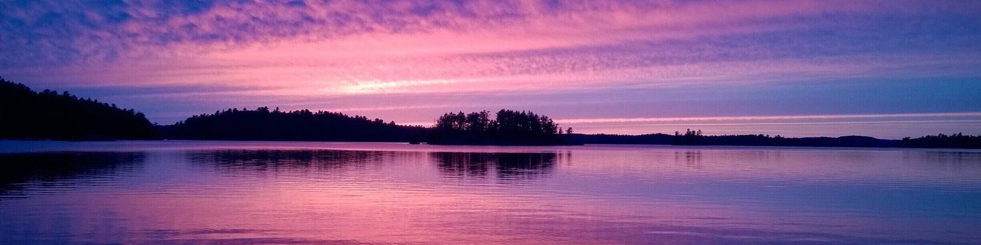 Another amazing sunset on 31 Mile Lake! This photo has not been photo shopped in any way, these are nature's true colors! #waterlust #colorful