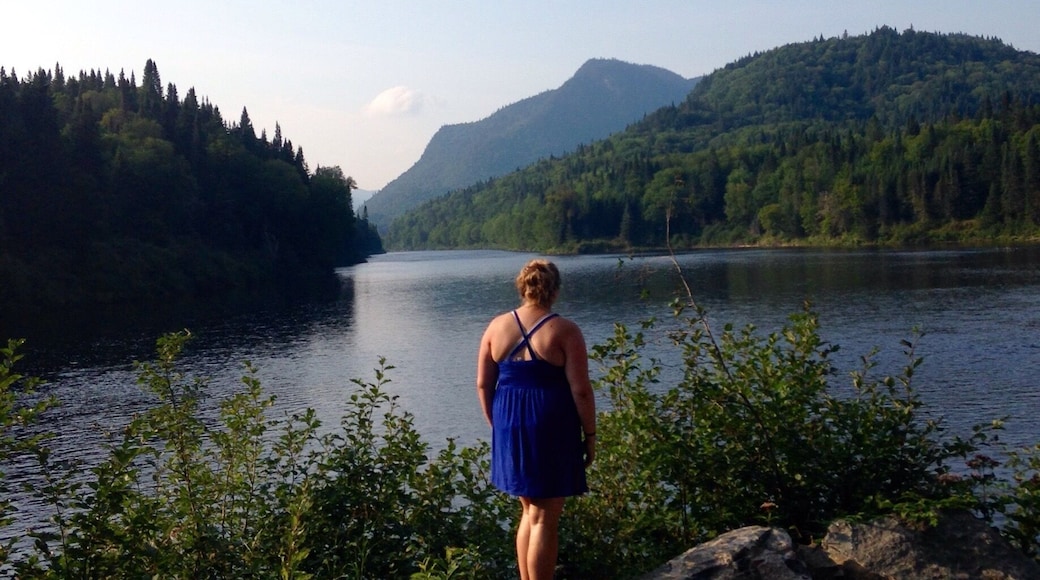Another beautiful place in Quebec! Jacques-Cartier National Park. This was a spur of the moment detour on our roadtrip, but those always end up the best, don't they?