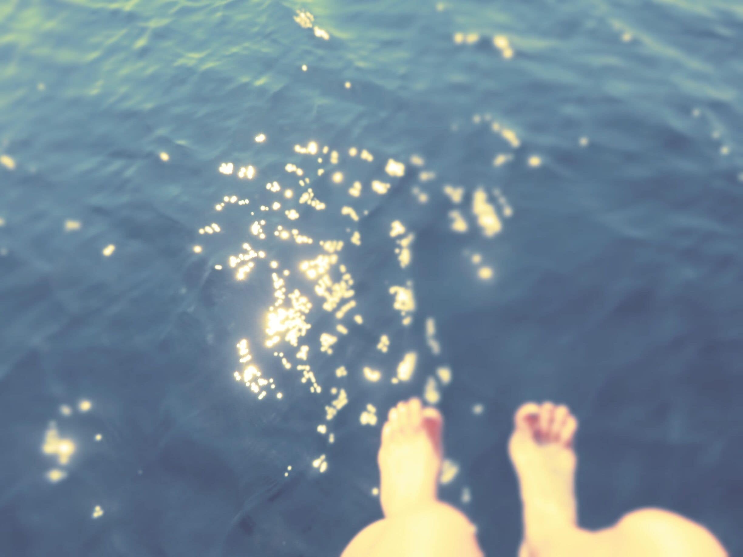 When the sunlight hits the lake. #EndlessSummer