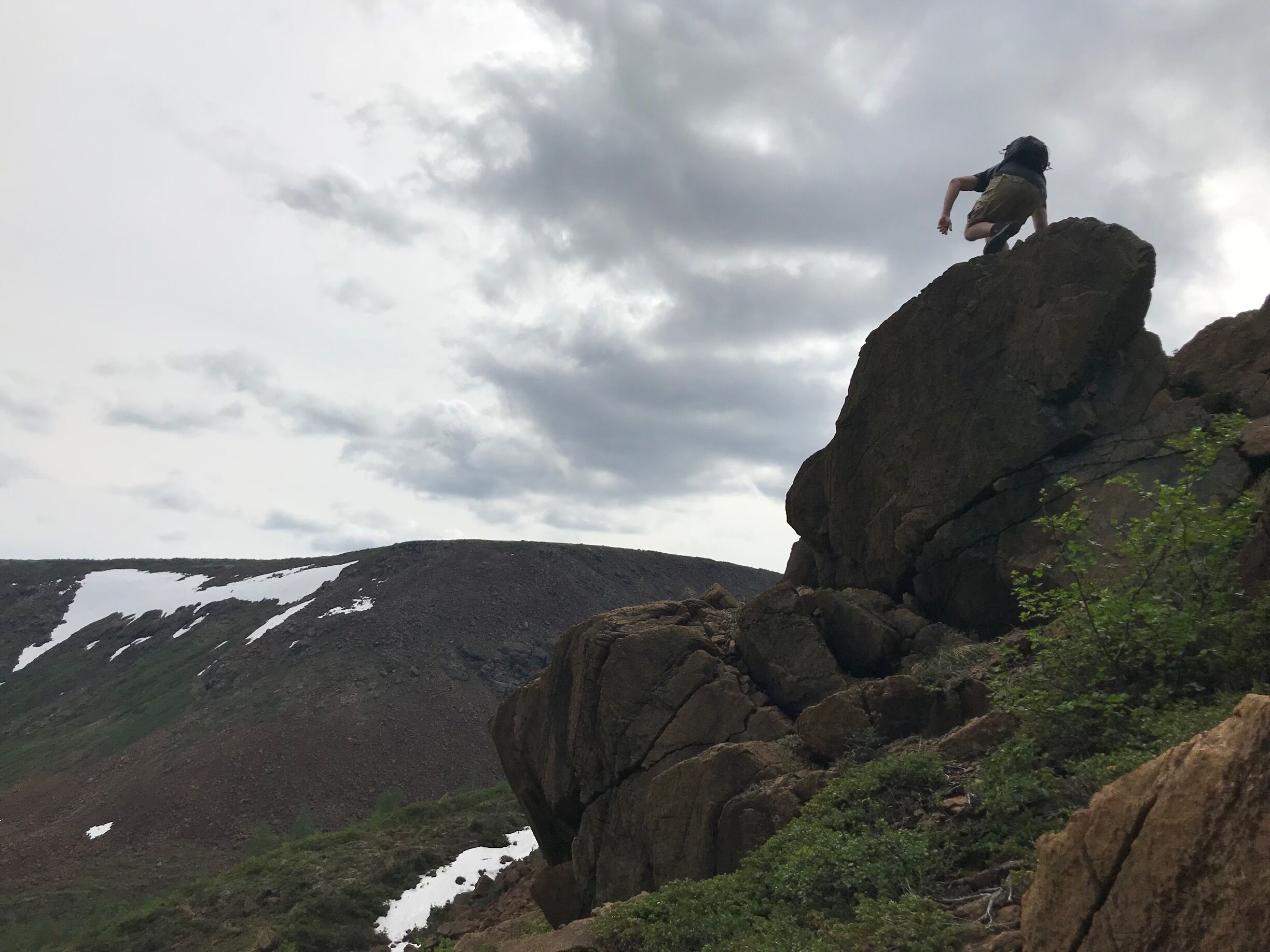 17km hike up to the summit of Mont- Albert. 
#lifeatexpedia #weloveourmarkets #AMER