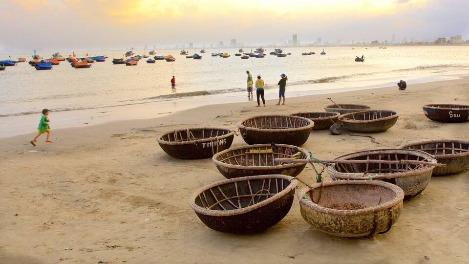Da Nang caracterizando uma praia de areia