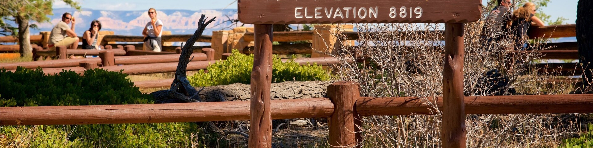 Tropic แสดง ป้าย, ทิวทัศน์ และ ทิวทัศน์ที่เงียบสงบ