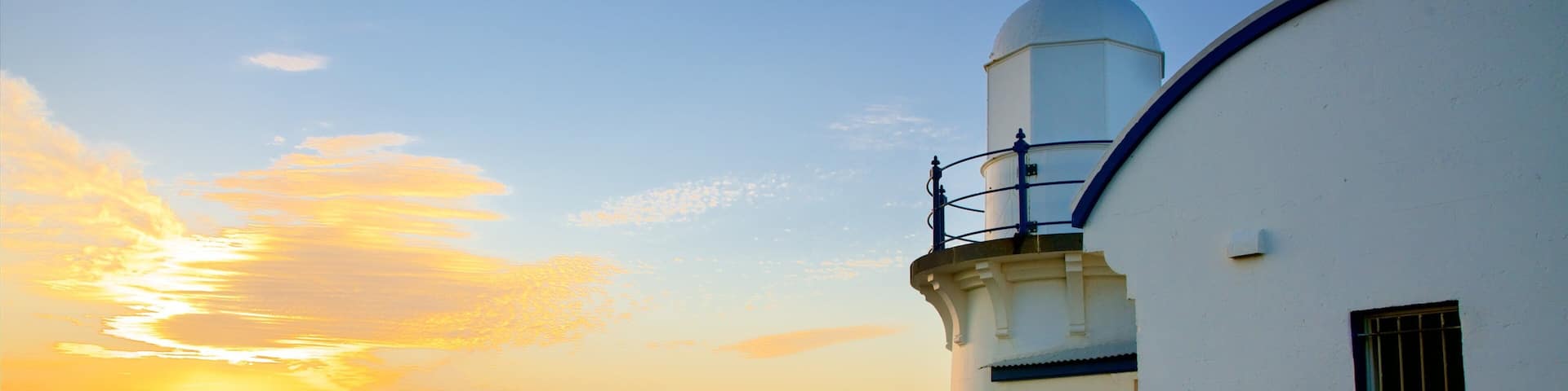 Port Macquarie showing a sunset and a lighthouse