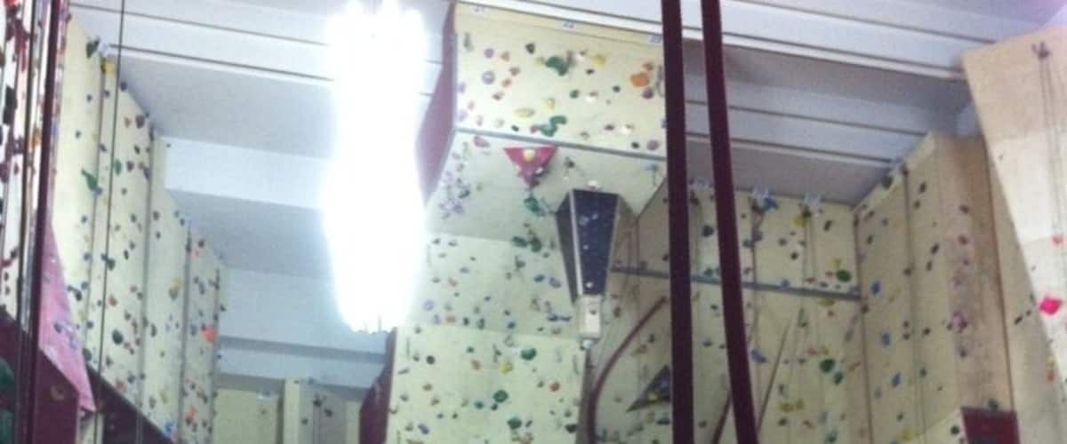 Indoor climbing in a church! www.kletterkirche.de