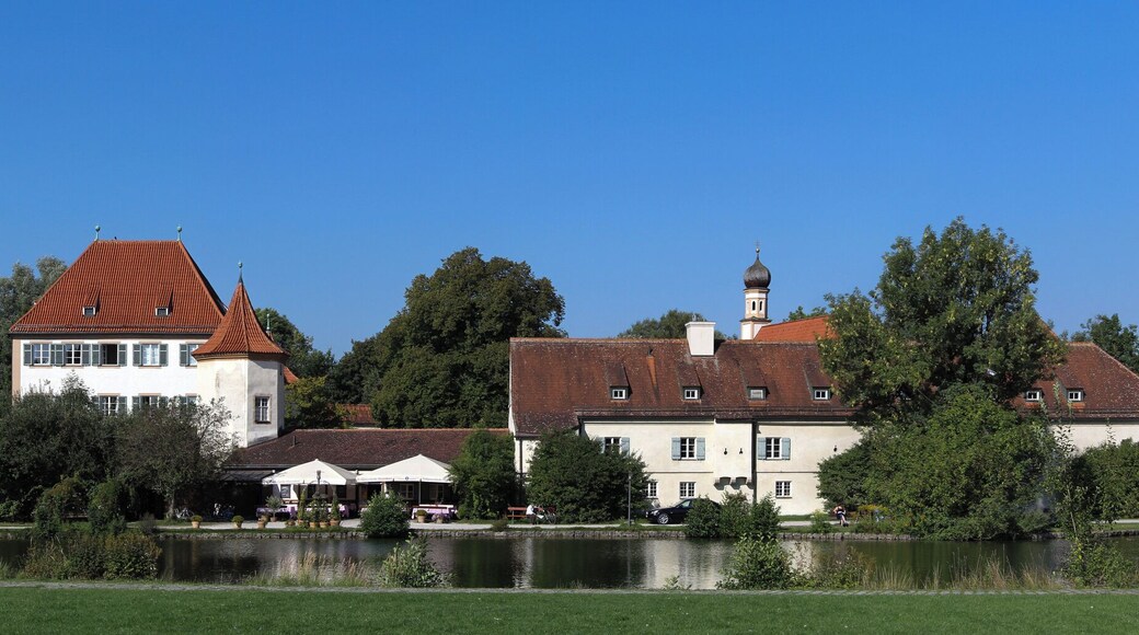 This is a photograph of an architectural monument. It is on the list of cultural monuments of Bayern, no. D-1-62-000-6226