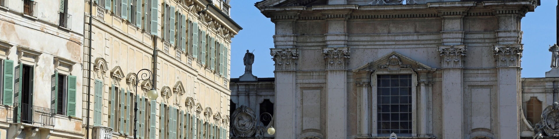 A pleasant place for walking.If you wish to see renaissance architecture in it's pure glory-this is the place.