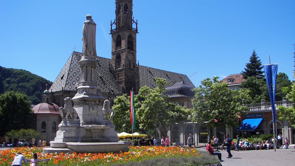 This media shows the cultural heritage monument with the number 13892 in South Tyrol.