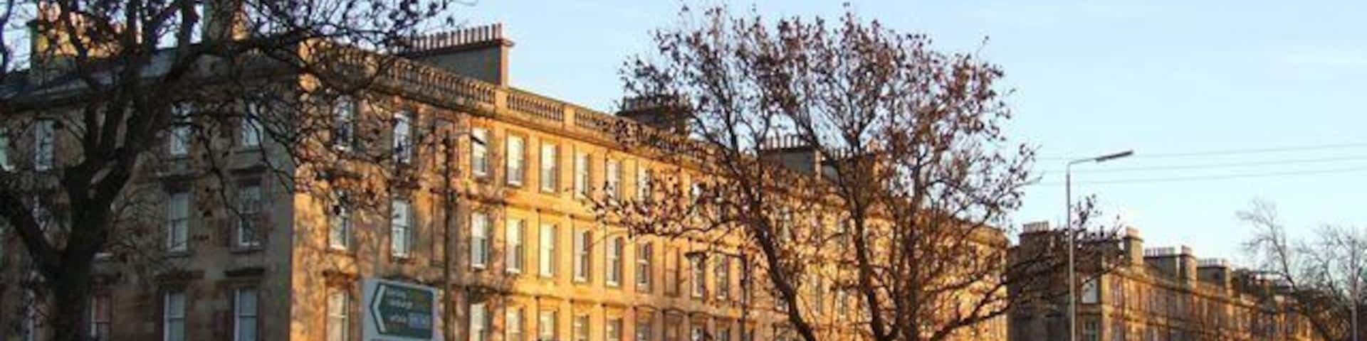 Greenhead Street A grand row of tenements overlooking Glasgow Green.