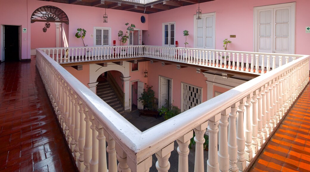 Osambela House mettant en vedette vues intérieures, patrimoine architectural et maison