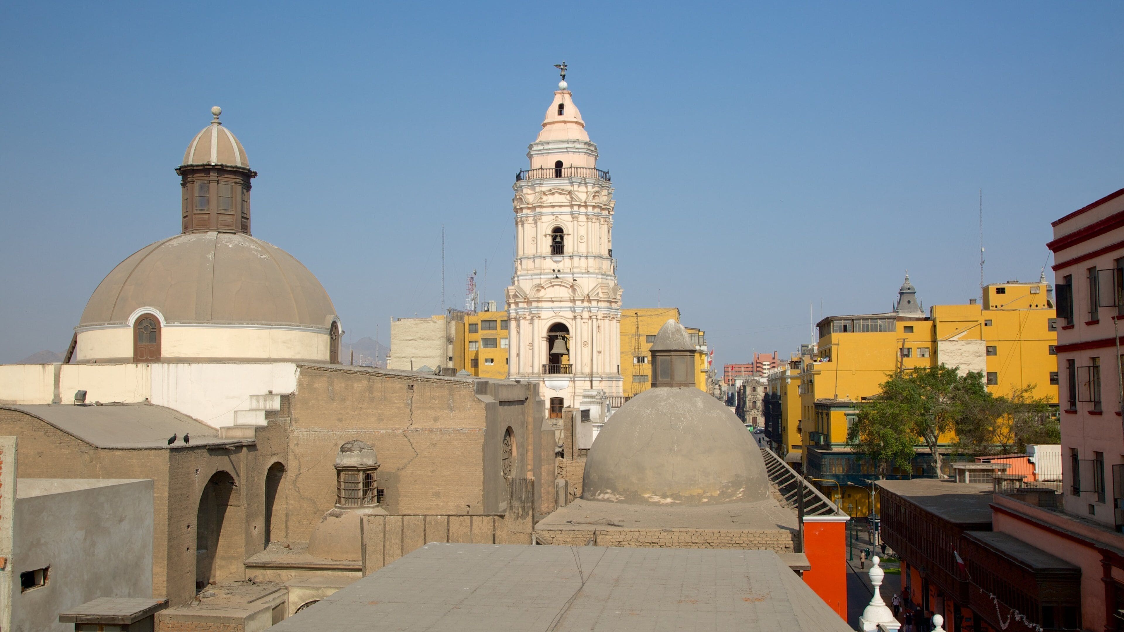 Lima mettant en vedette ville