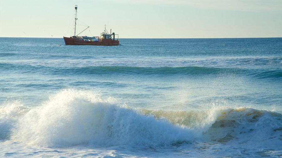 Gippsland showing boating, surf and a bay or harbour