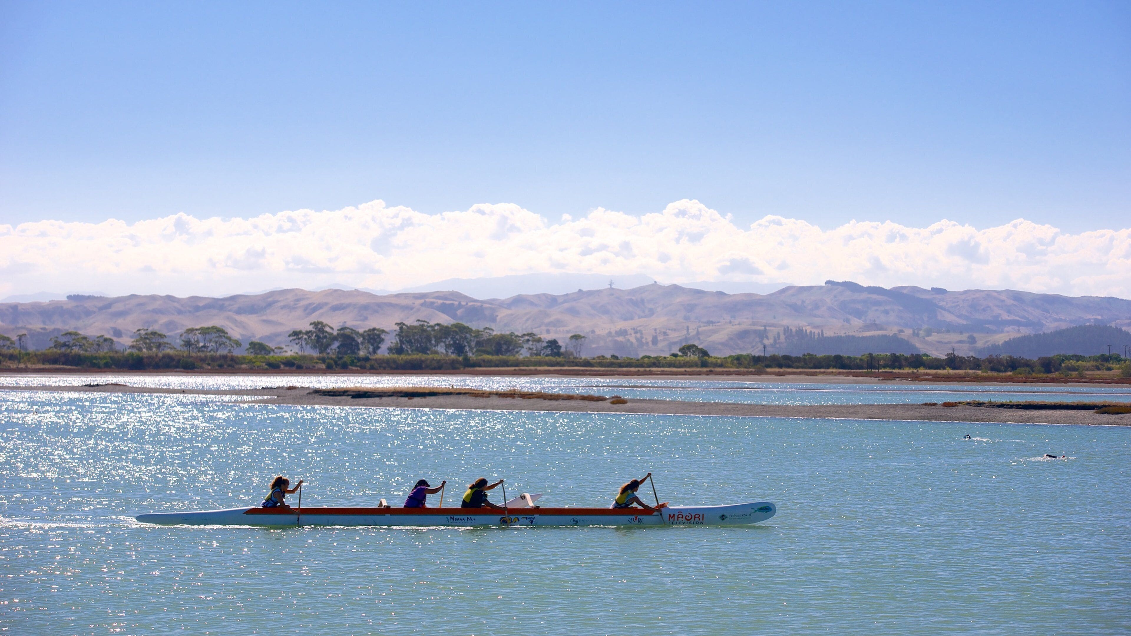 Napier showing a lake or waterhole, landscape views and kayaking or canoeing