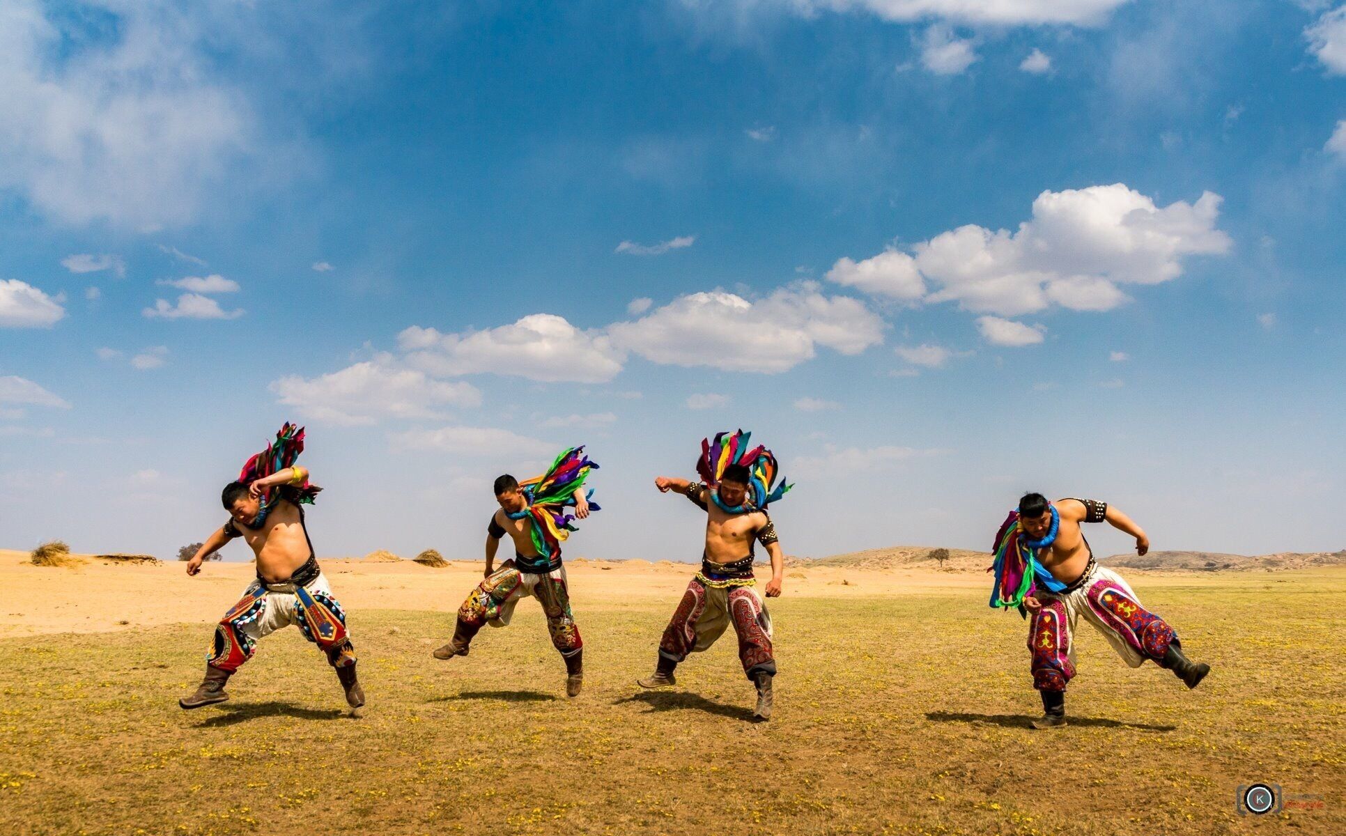 The Mongolian Warrior II 正蓝旗 - 内蒙古 Zhenglanq- Inner Mongolia
"人生過客匆匆，相機抓住每個剎那，與我擦肩而過的人和事"