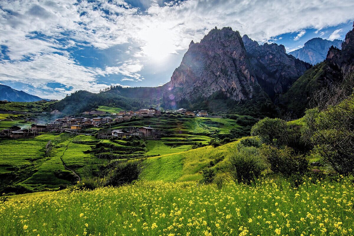 The Garden of Eden #Zagana.
美丽的 #扎尕那

https://twitter.com/Beautifulgx