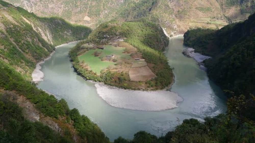 The admission fee of Bingzhongluo scenic area of Nujiang in the northwest of Yunnan province was cancelled on 22 July. Read More : http://tour.yunnantaste.com/?p=1741