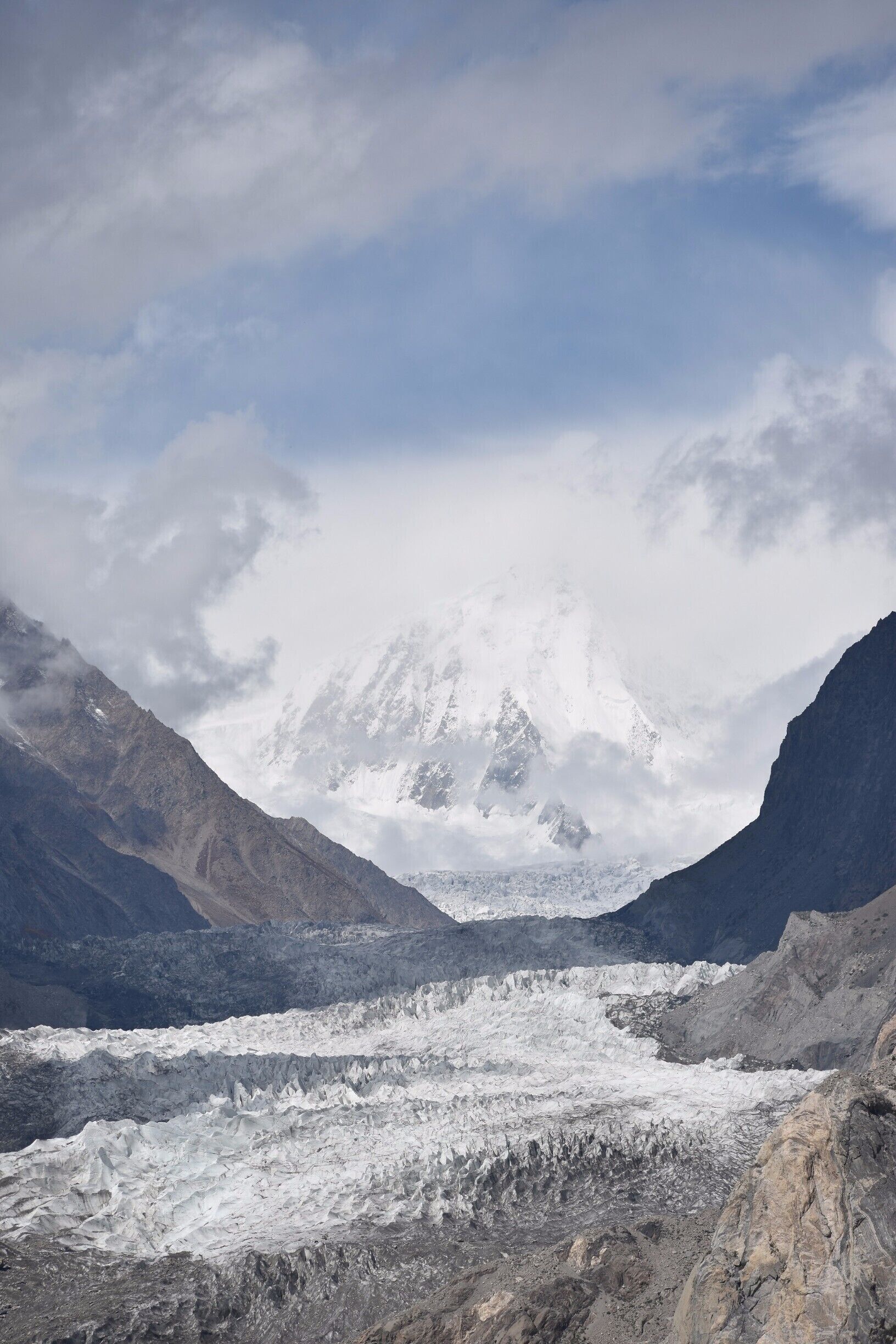 One of many glaciers on the way to Khunjerab Pass,