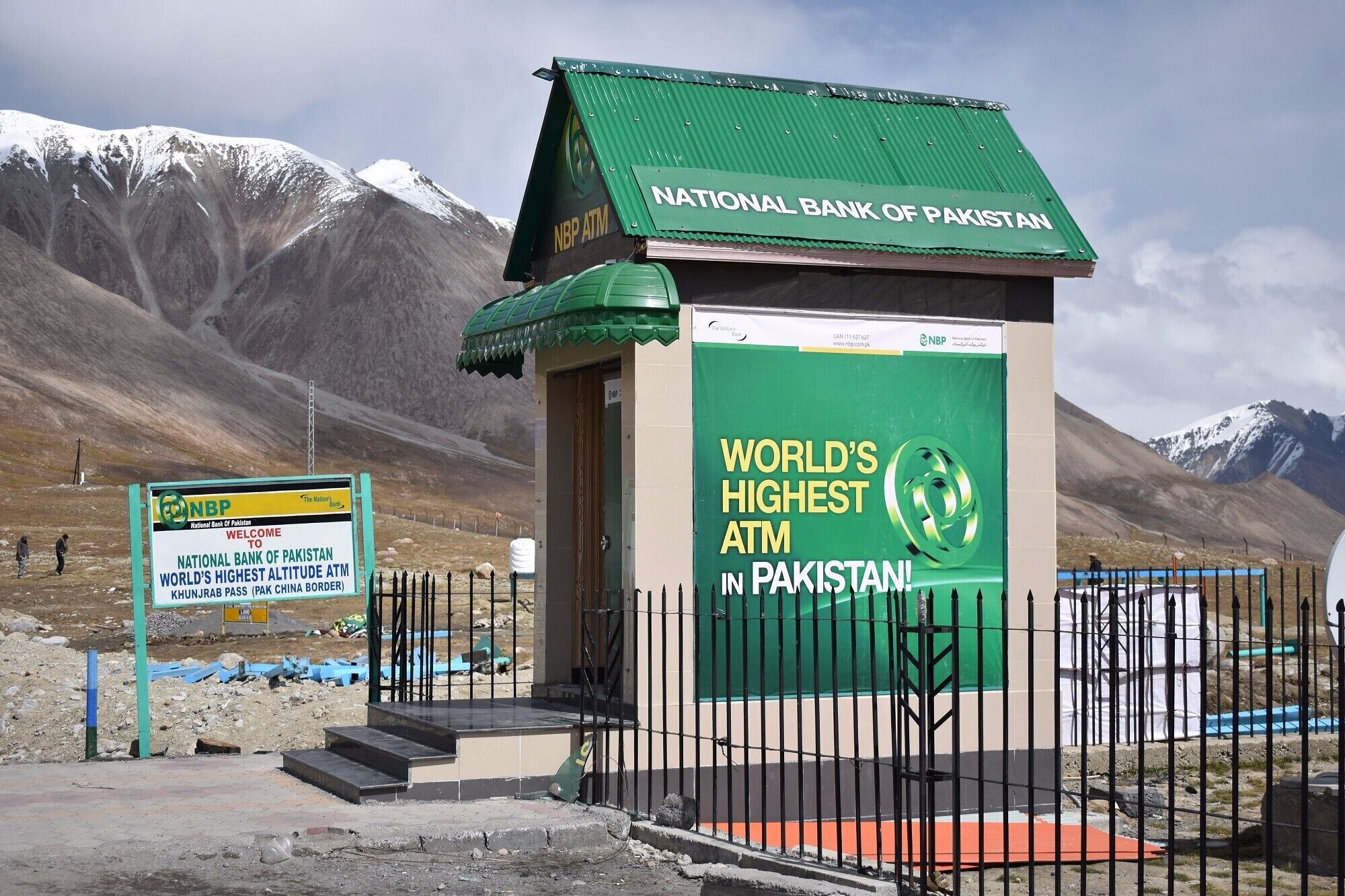 World's highest ATM