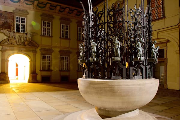 New Town Hall showing heritage elements, a city and heritage architecture