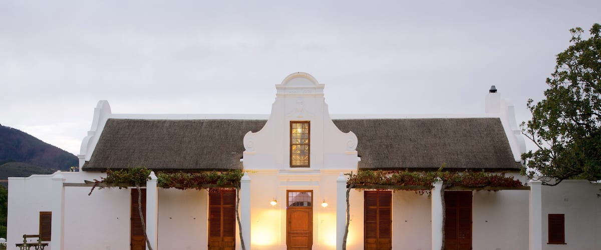 Paarl showing a luxury hotel or resort and a hotel