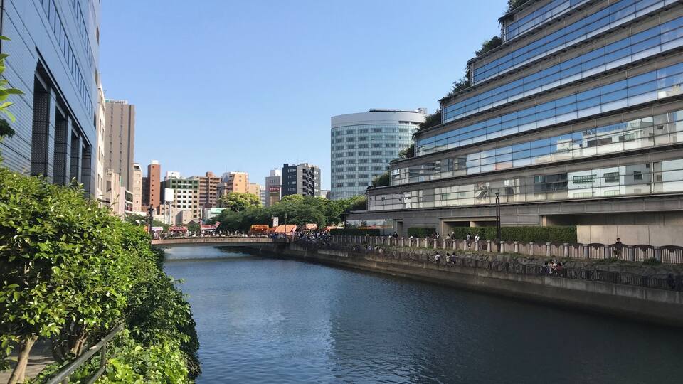 天神橋より望む薬院新川(上流側)