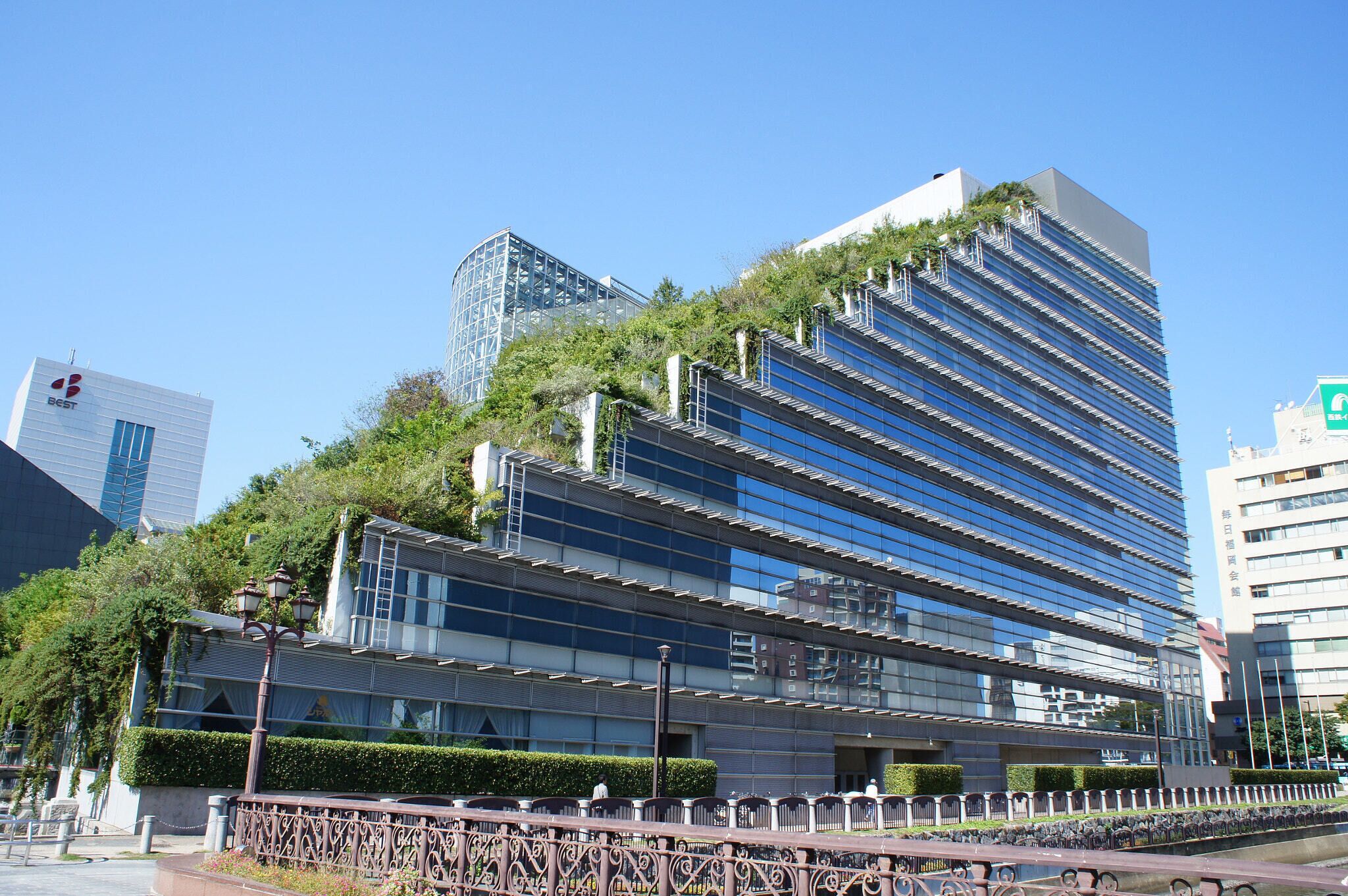 500px provided description: SONY DSC [#city ,#travel ,#urban ,#architecture ,#cityscape ,#japan ,#building ,#green ,#ecology ,#fukuoka]