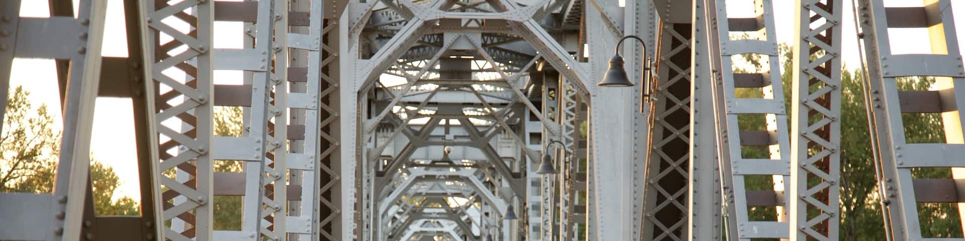 Salem showing cycling and a bridge
