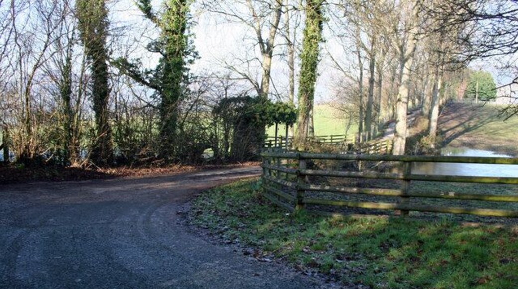 Hang A Right Entrance to Tyddyn-amlwg off minor road to the foot of Long Hill.