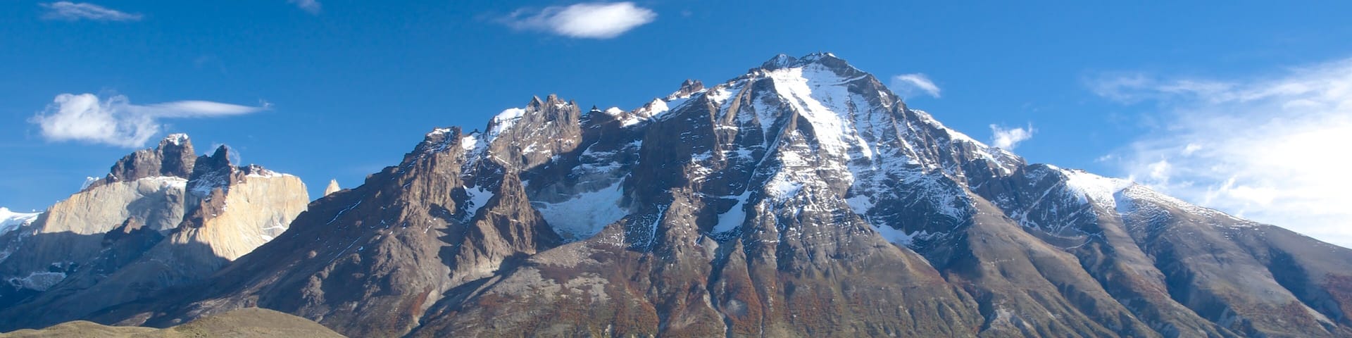 Torres Del Paine showing landscape views, mountains and a lake or waterhole
