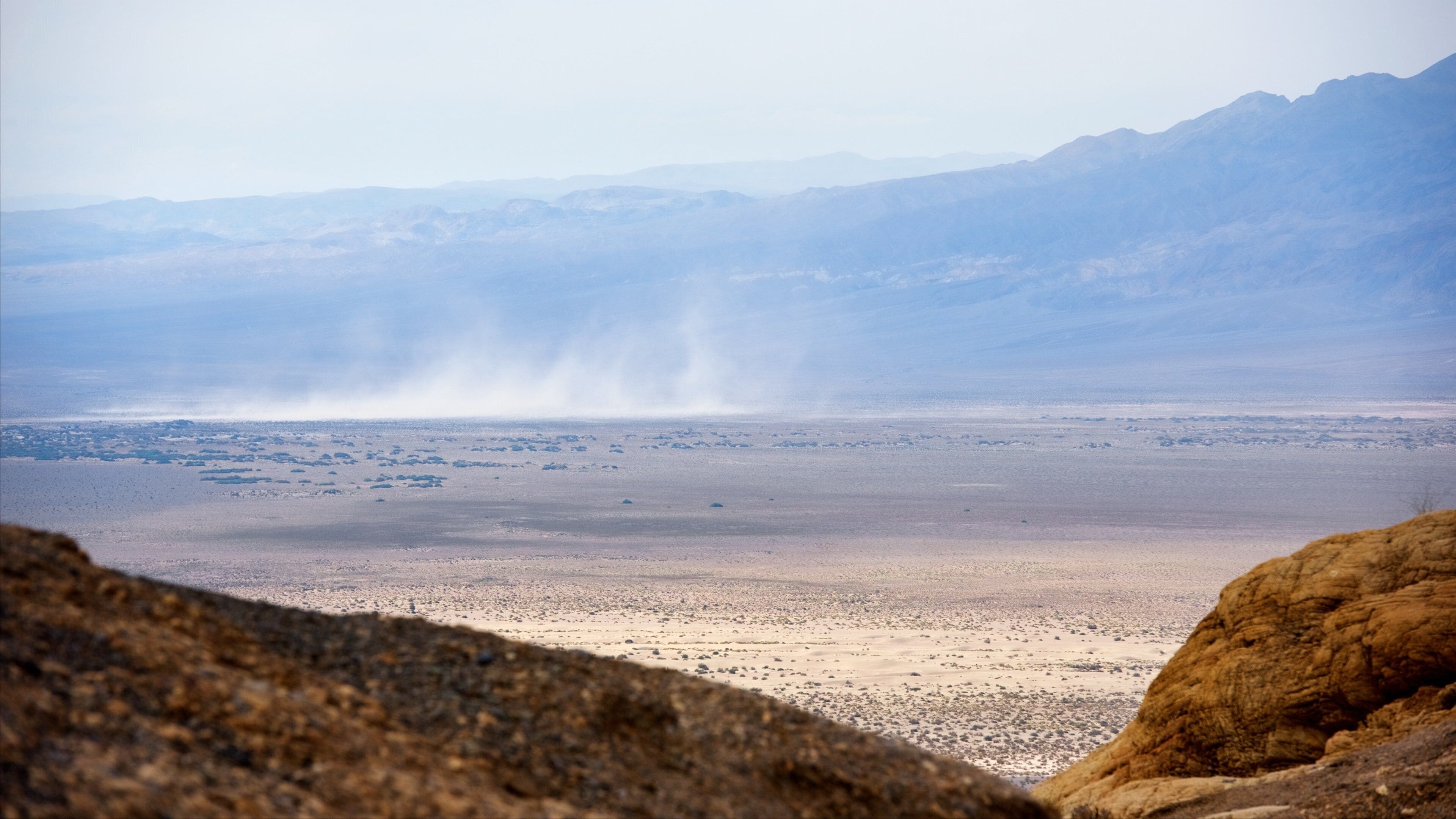 Death Valley fasiliteter samt landskap og rolig landskap