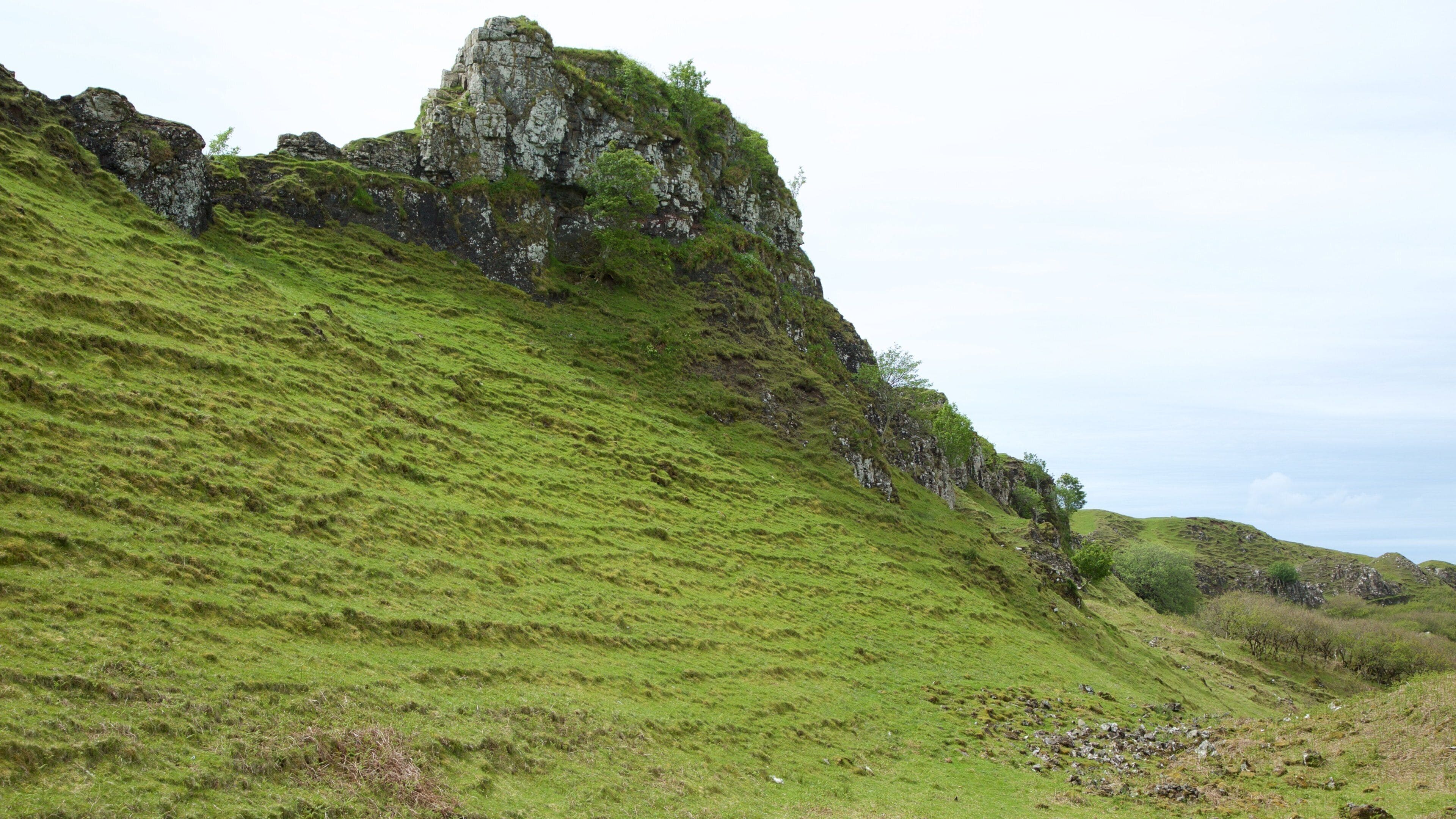 Isle of Skye which includes tranquil scenes