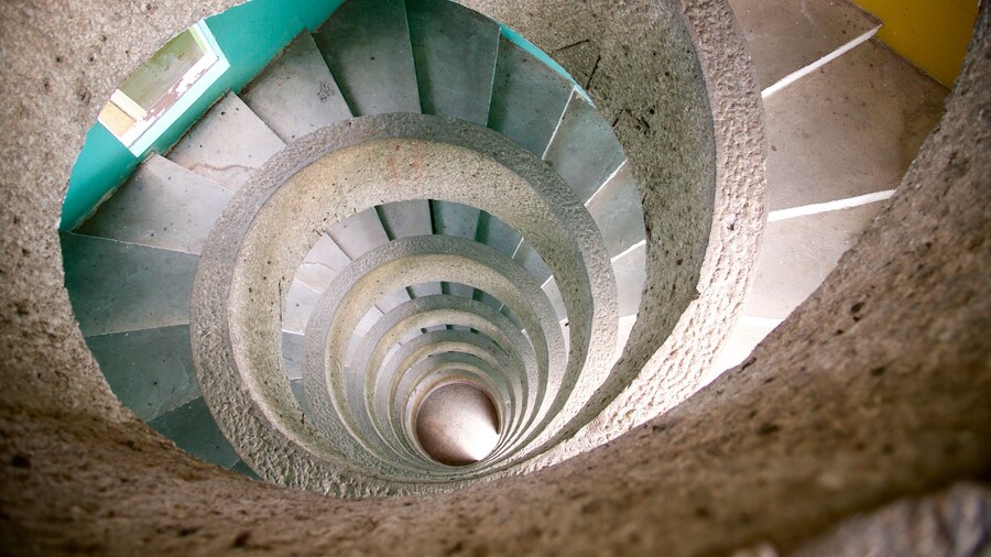 Tomas Garrido Canabal Park featuring interior views