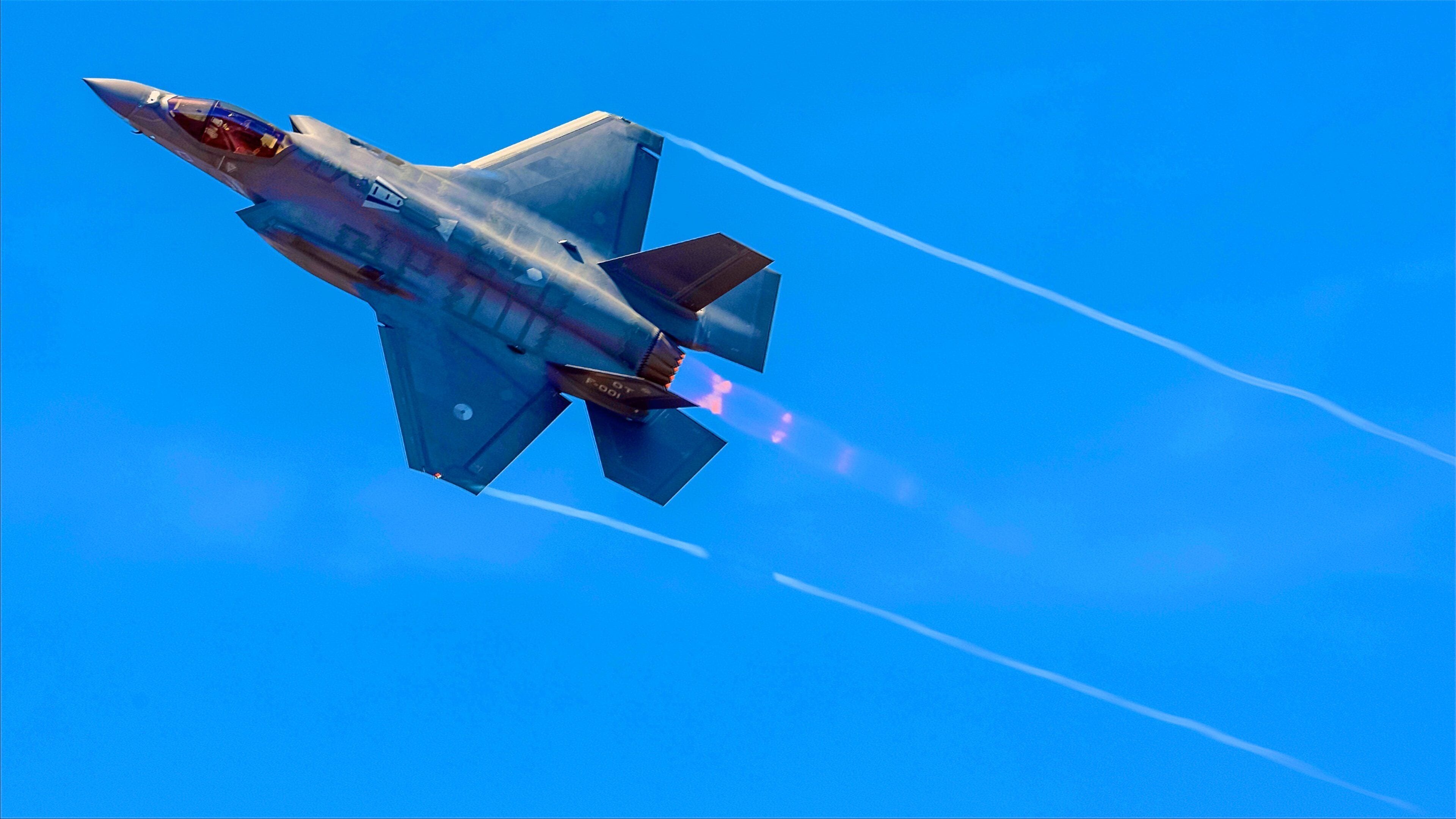 Death Valley toont een vliegtuig