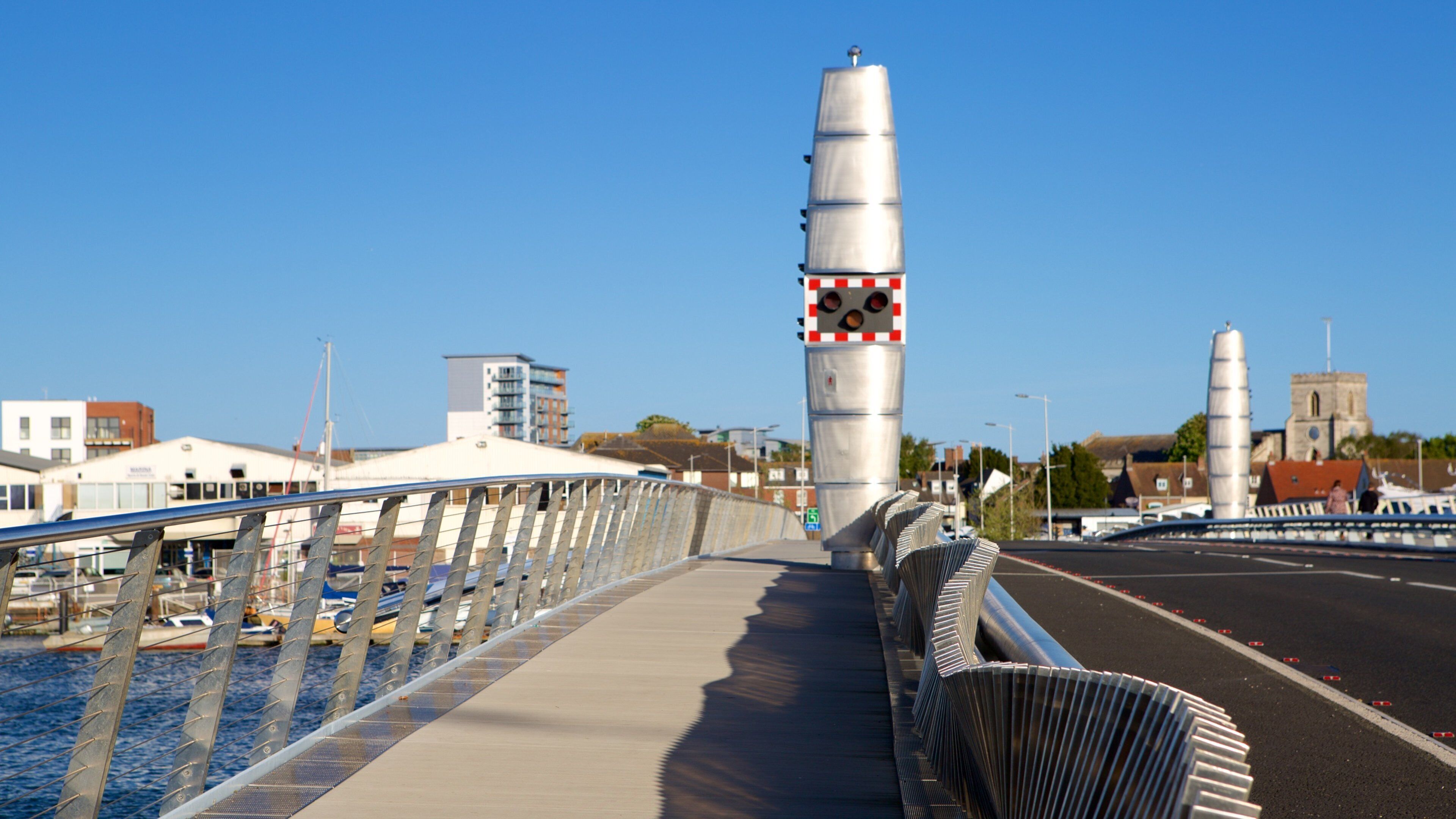 Dorchester showing a bay or harbour and a bridge