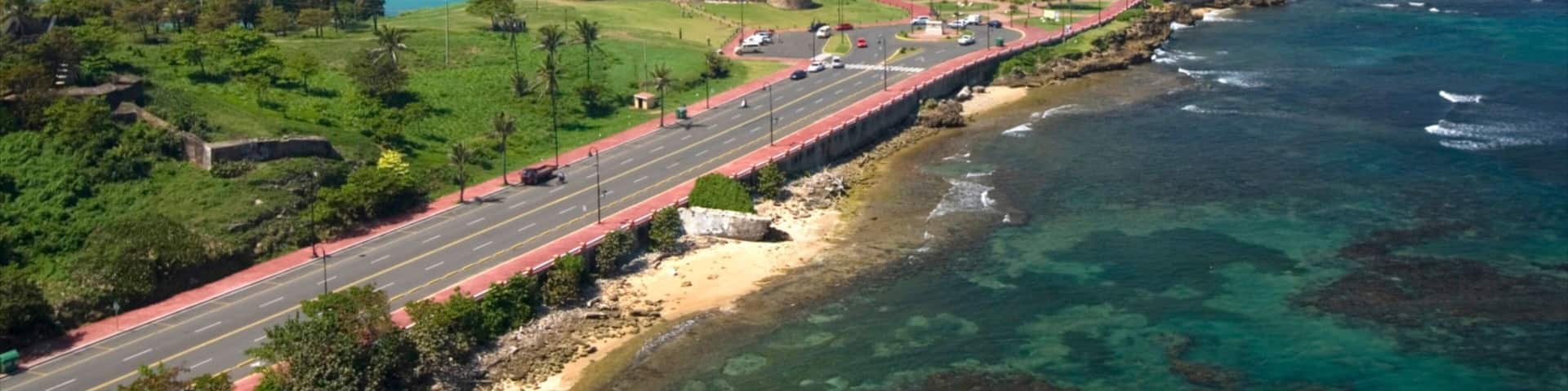 ドミニカ共和国 表示 海岸線の眺め, 海岸沿いの町 と 湾岸あるいはハーバー