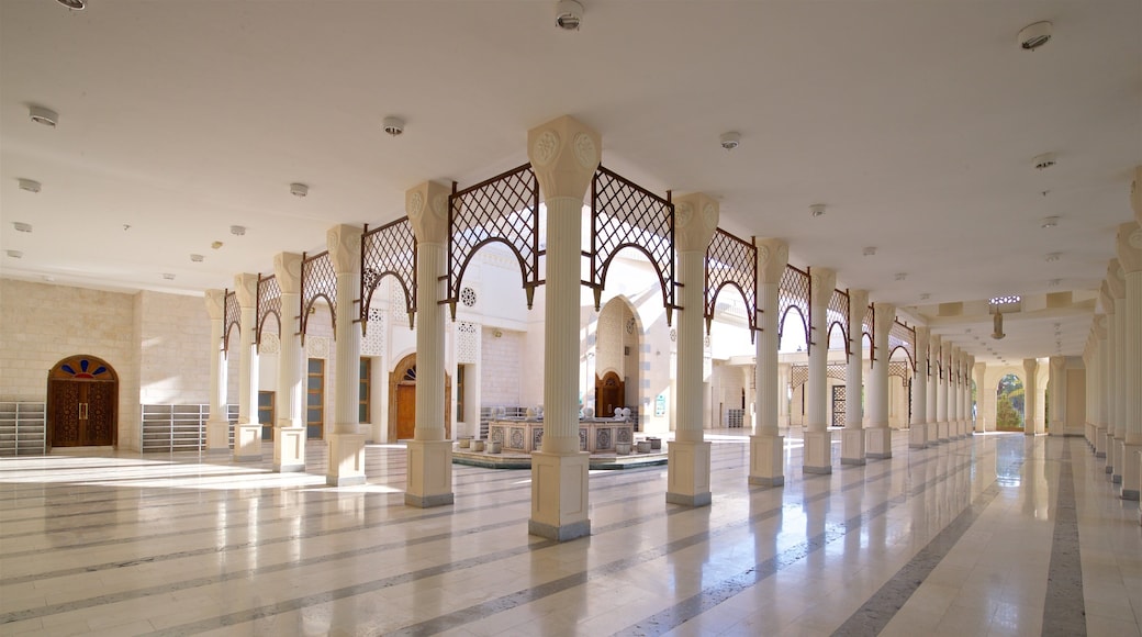Sharif Hussein bin Ali Mosque showing interior views