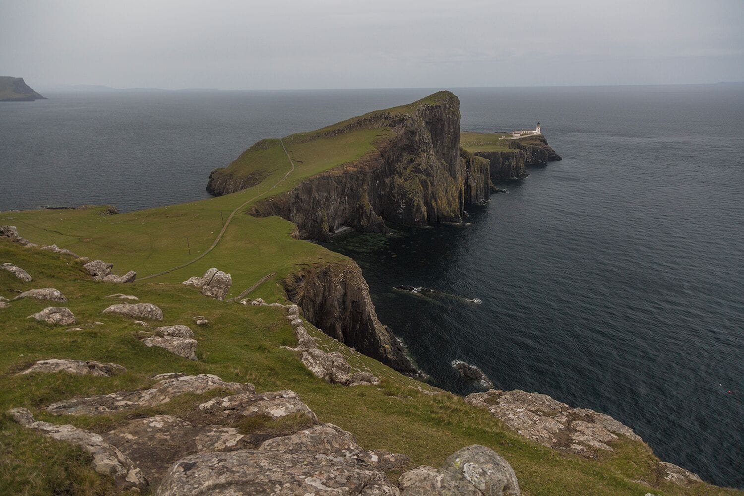 I had a bit of issue getting here...well I got lost...for about hour and a half. the road to get here is one lane, with oncoming cars. there are few signs, and you can take one wrong turn and not know it until about 10 miles later. So if you come, please make sure you have GPS or something, becuase the entire time you will be going, this can't be right. It is worth it though, this view is incredible. 