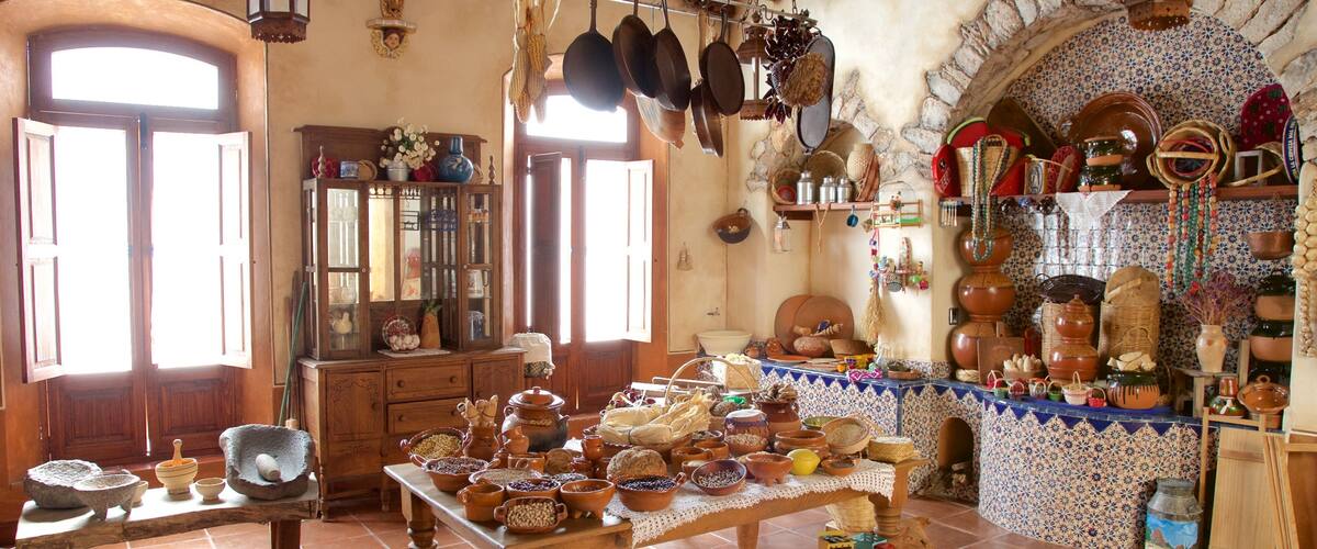 Museo del Dulce featuring interior views