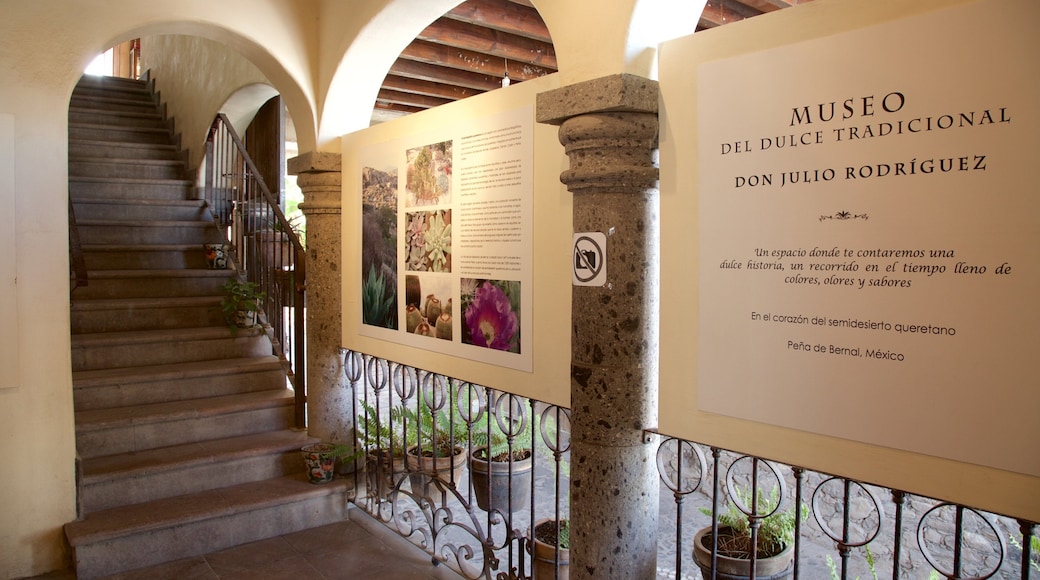 Bernal som omfatter skiltning og interiør