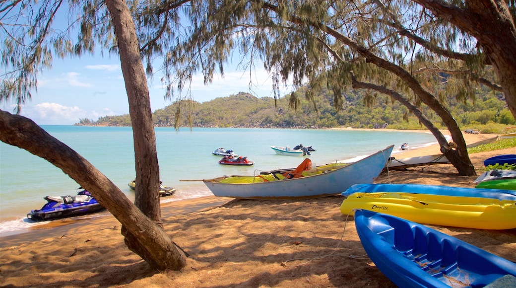 Magnetic Island fasiliteter samt strand, kyst og vannscooter-kjøring